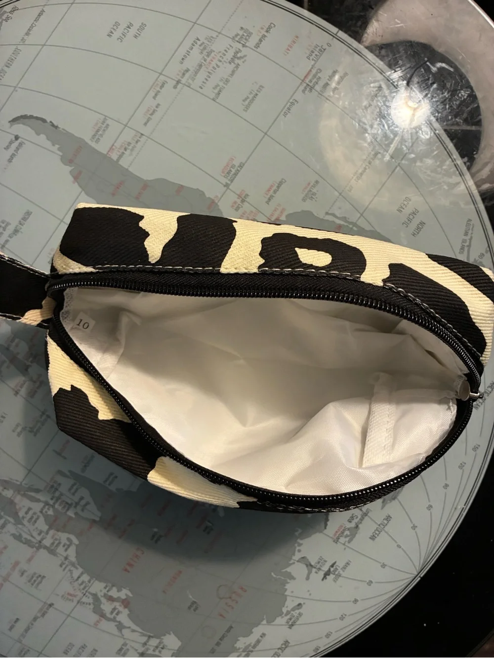 Black and Cream Leopard Print Wristlet Clutch Purse Zipper Closure Small Bag New